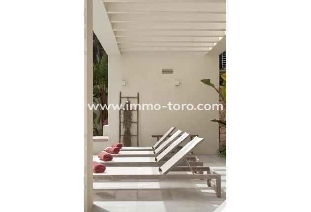 Resale - Villa - Moraira