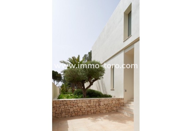 Resale - Villa - Moraira