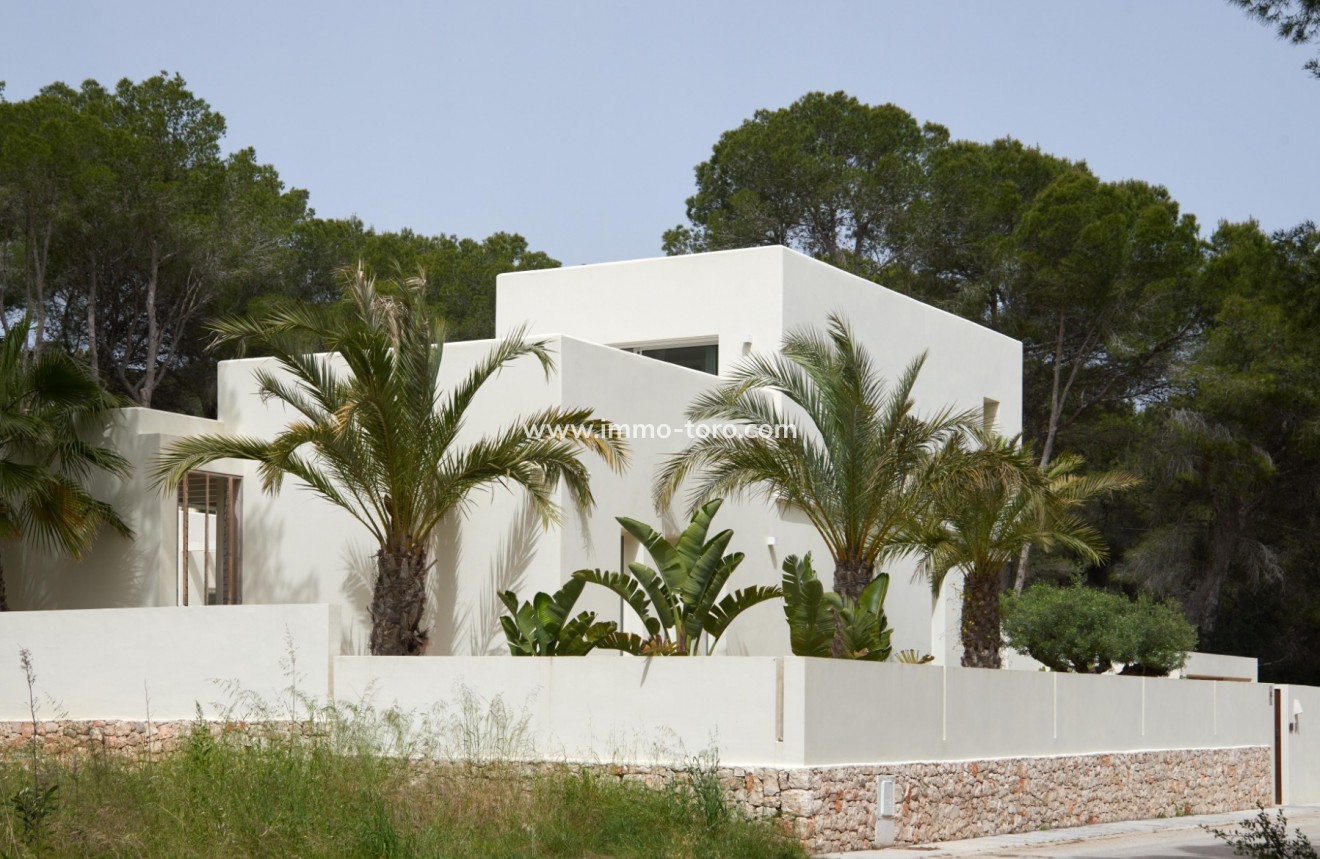 Resale - Villa - Moraira