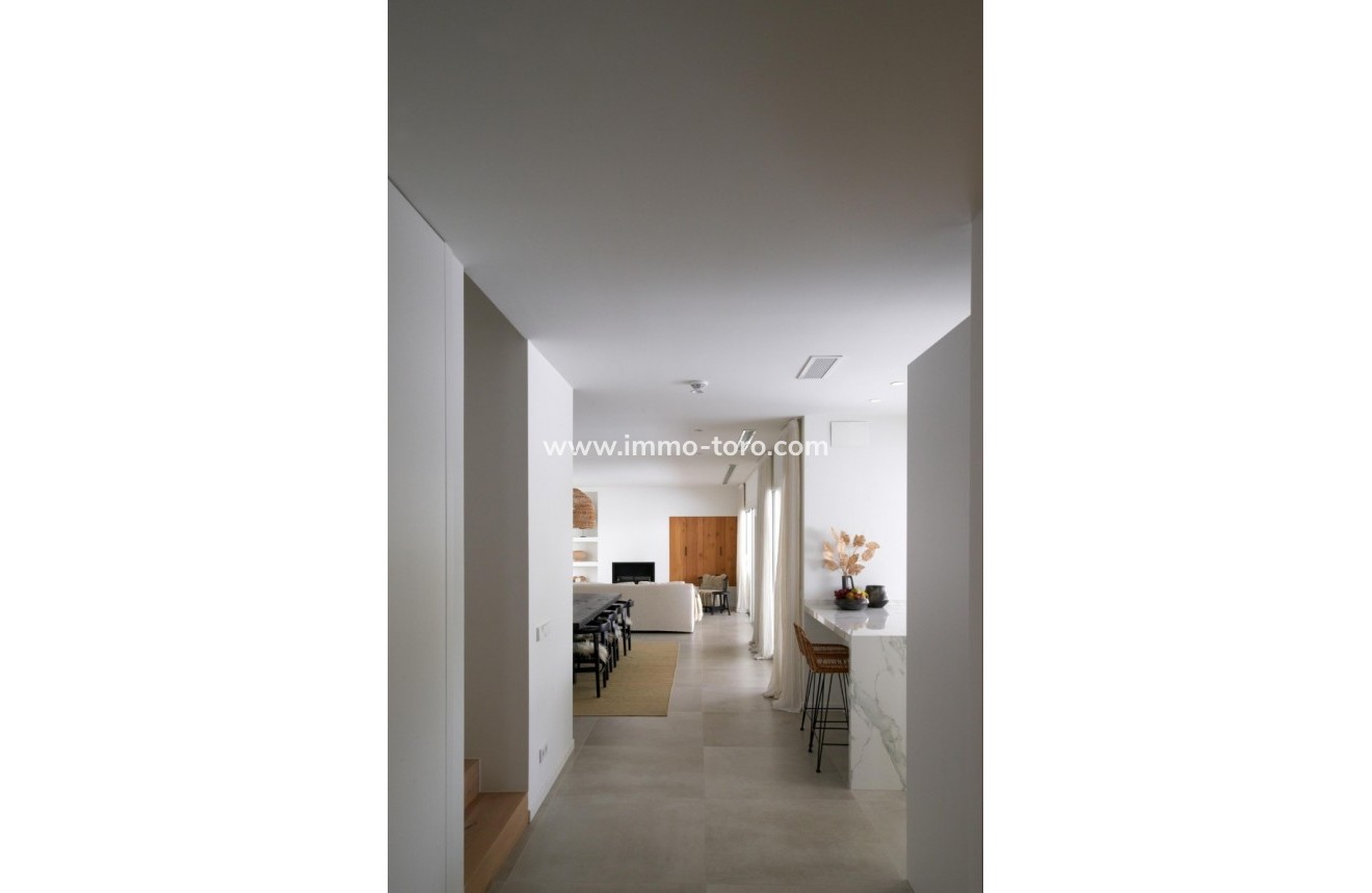 Resale - Villa - Moraira