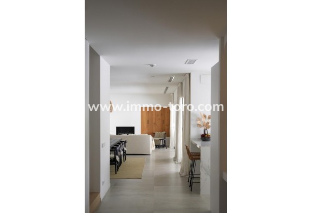 Resale - Villa - Moraira