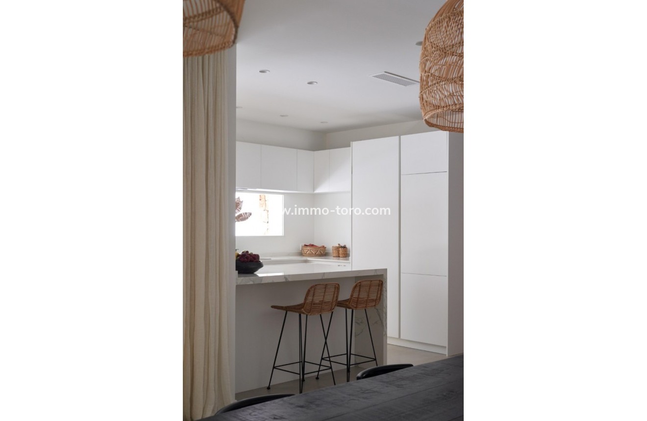 Resale - Villa - Moraira