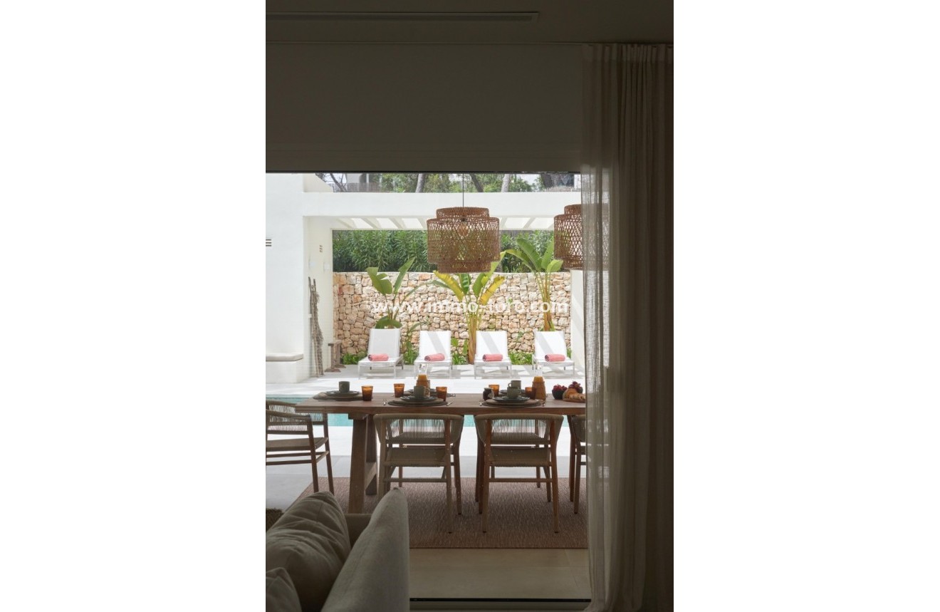 Resale - Villa - Moraira