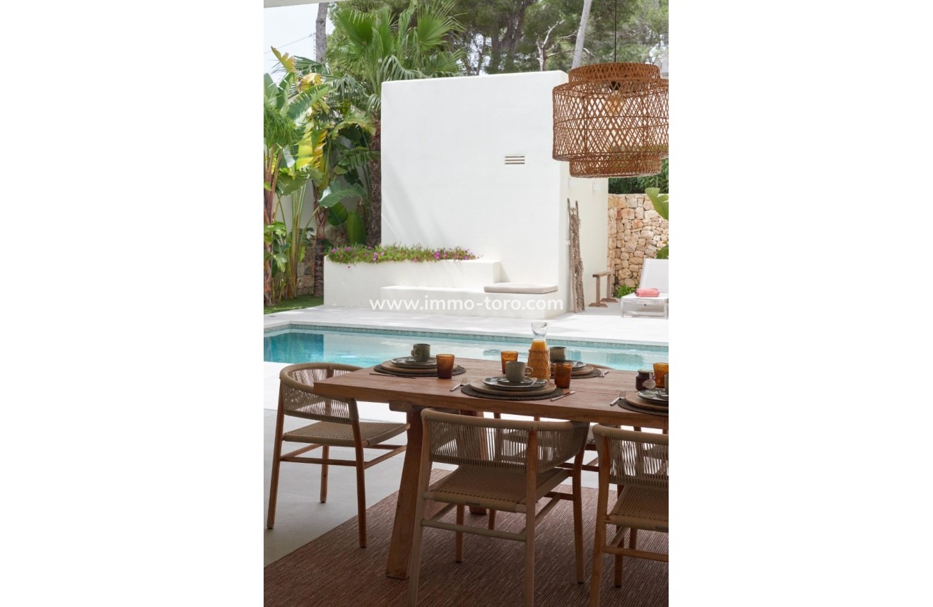 Resale - Villa - Moraira