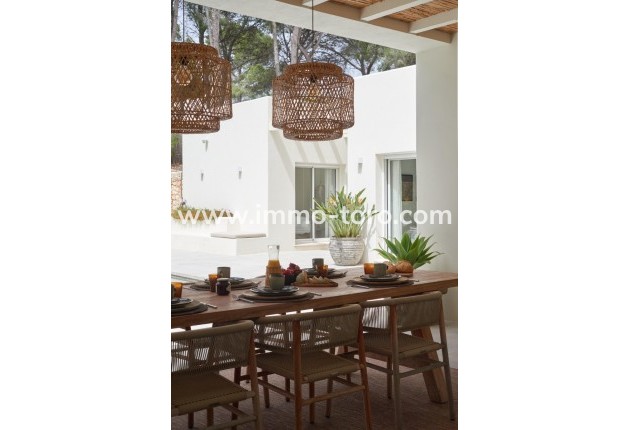 Resale - Villa - Moraira