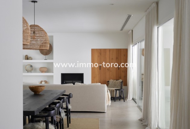 Resale - Villa - Moraira