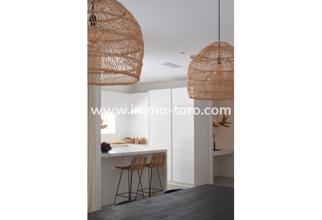 Resale - Villa - Moraira