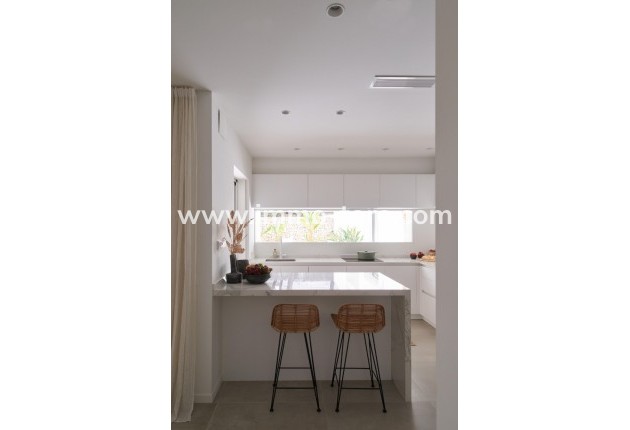 Resale - Villa - Moraira