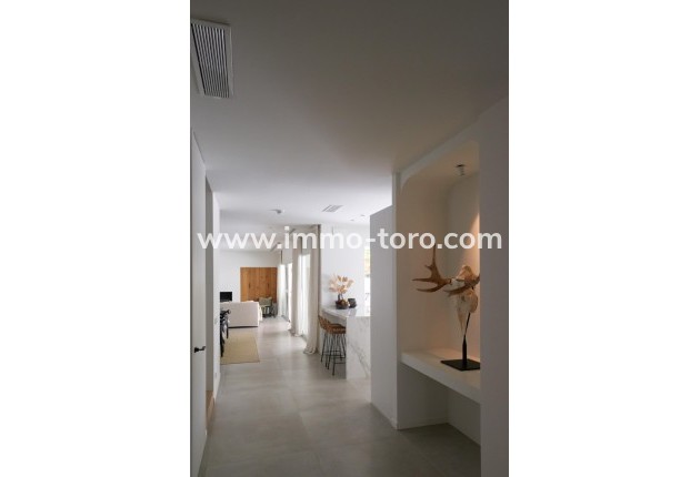 Resale - Villa - Moraira