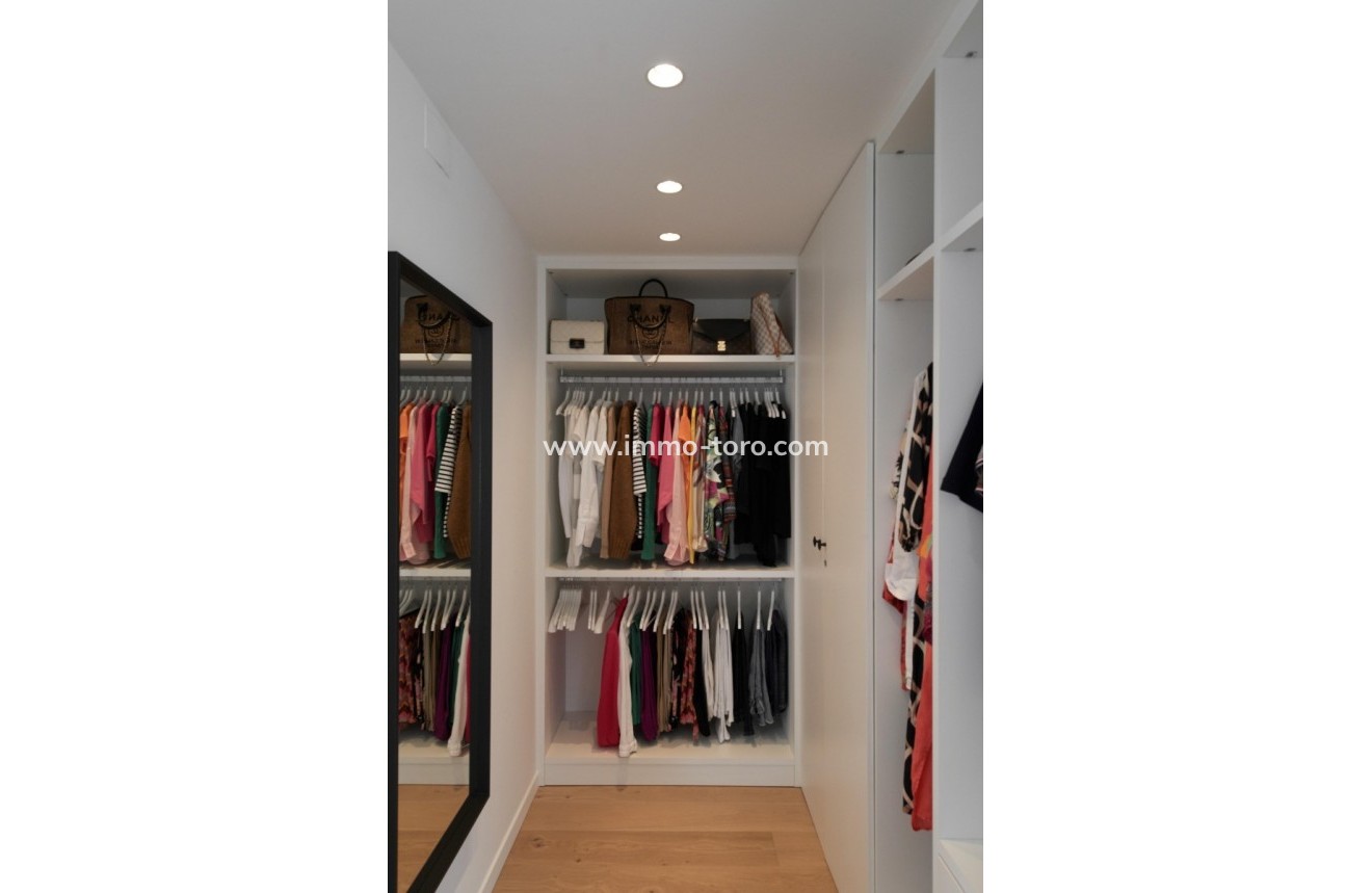 Resale - Villa - Moraira