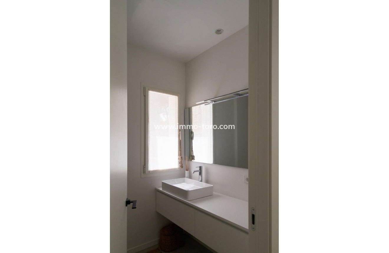 Resale - Villa - Moraira