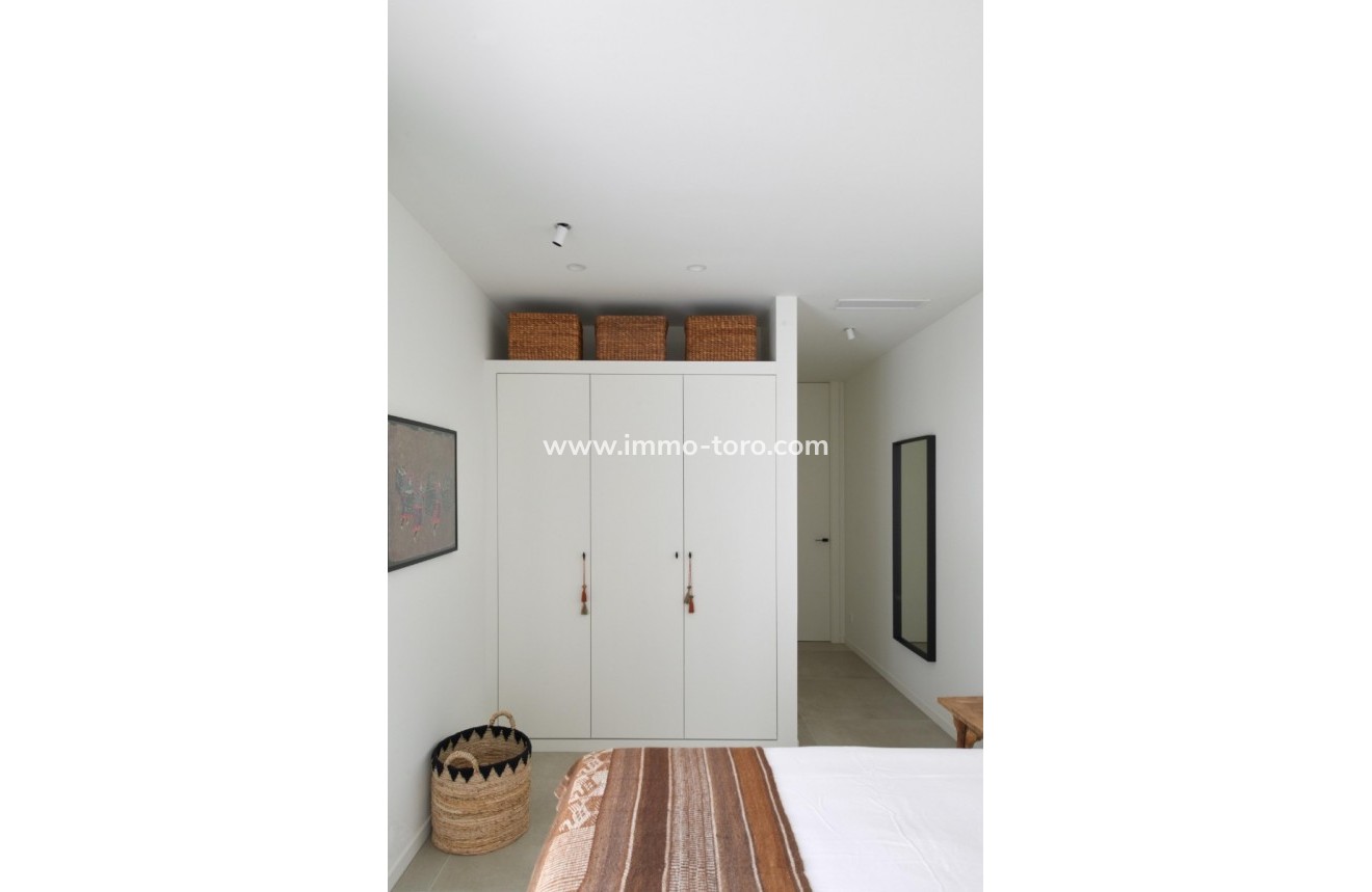 Resale - Villa - Moraira