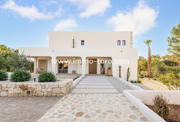 Resale - Villa - Benissa