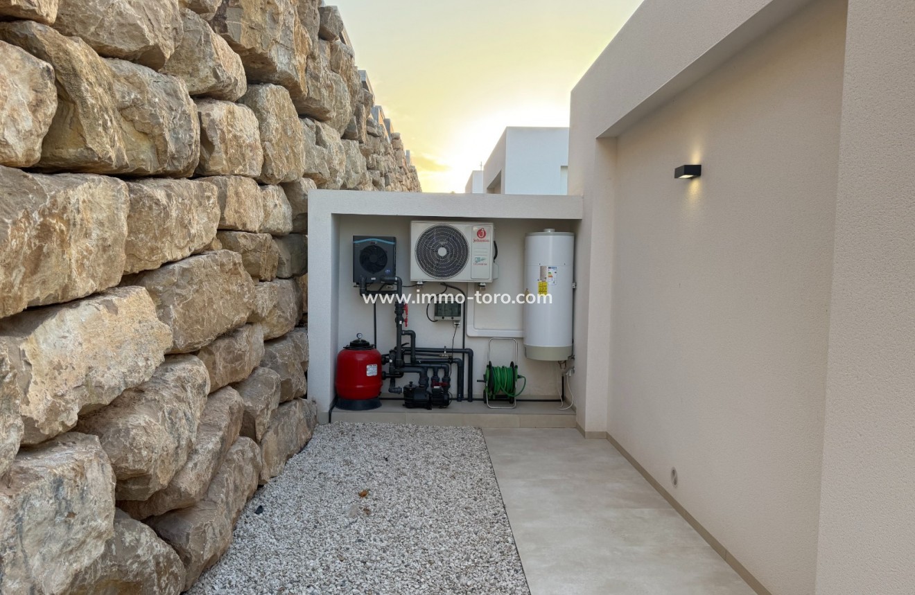 Resale - Villa - Finestrat