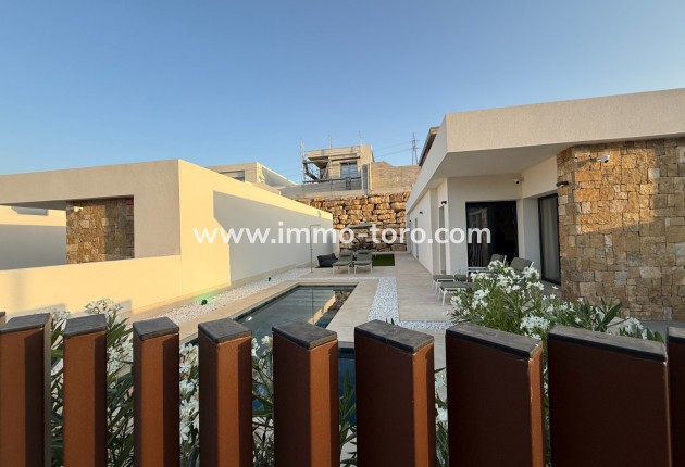 Resale - Villa - Finestrat