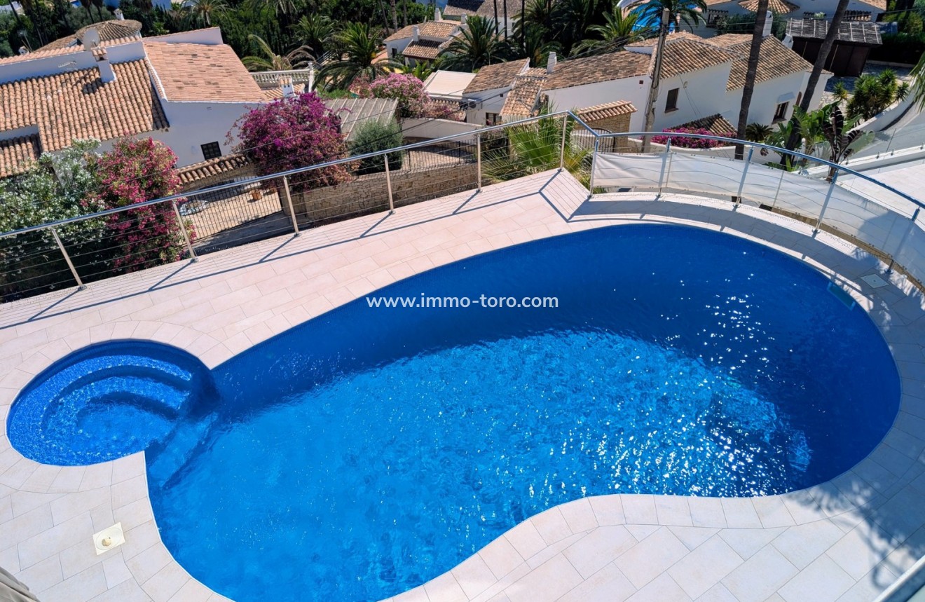 Resale - Villa - Moraira - El Portet