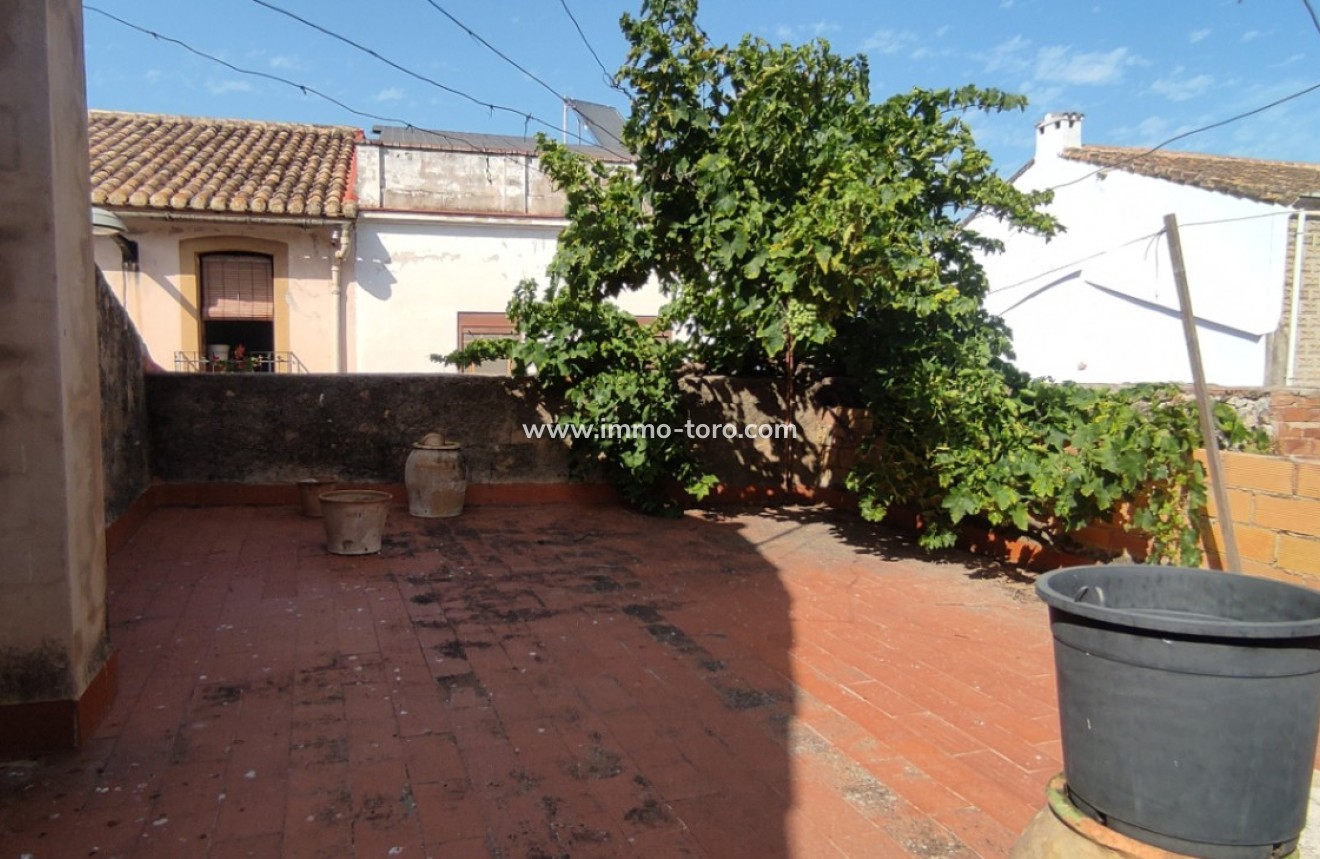 Resale - Village House - Sagra