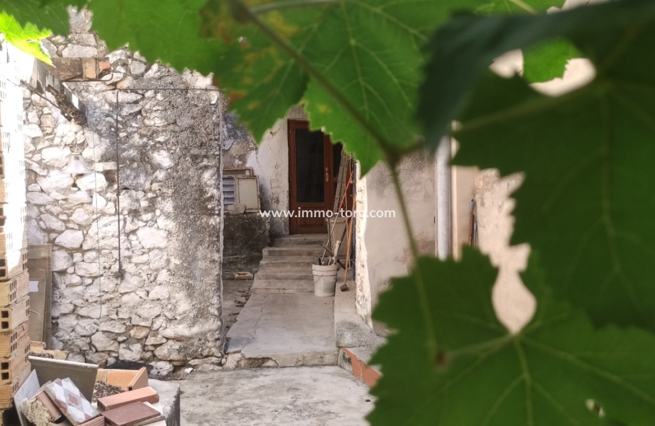 Resale - Village House - Sagra