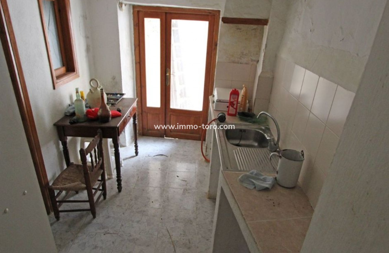 Resale - Village House - Sagra