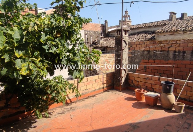 Resale - Village House - Sagra