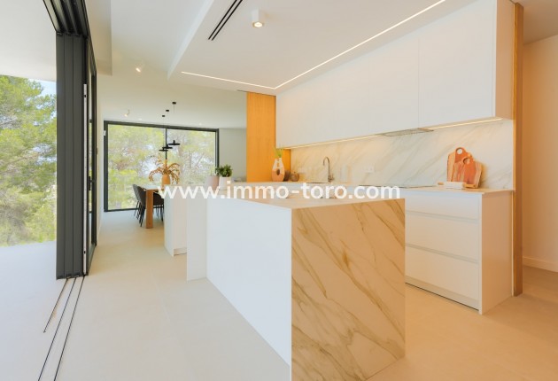 Resale - Villa - Moraira