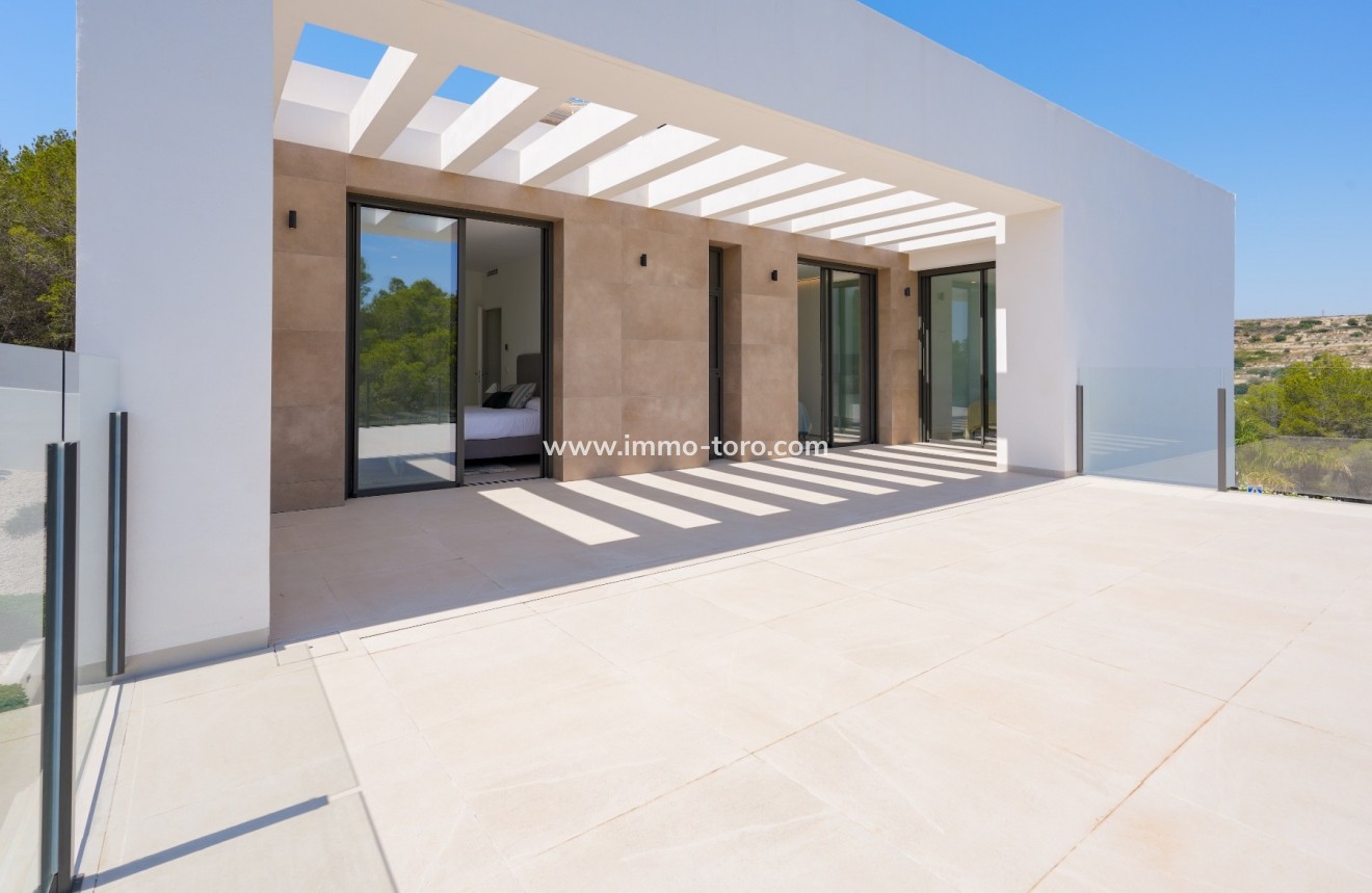 Resale - Villa - Moraira