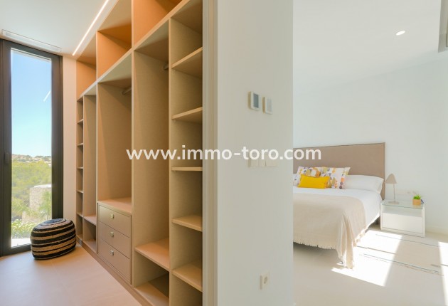 Resale - Villa - Moraira