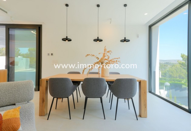 Resale - Villa - Moraira