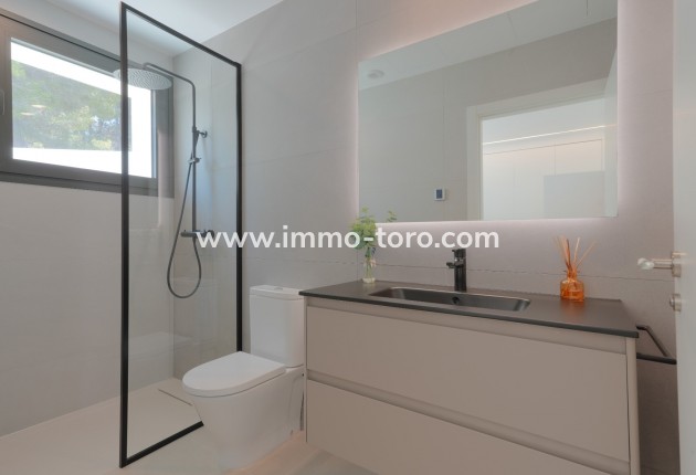 Resale - Villa - Moraira