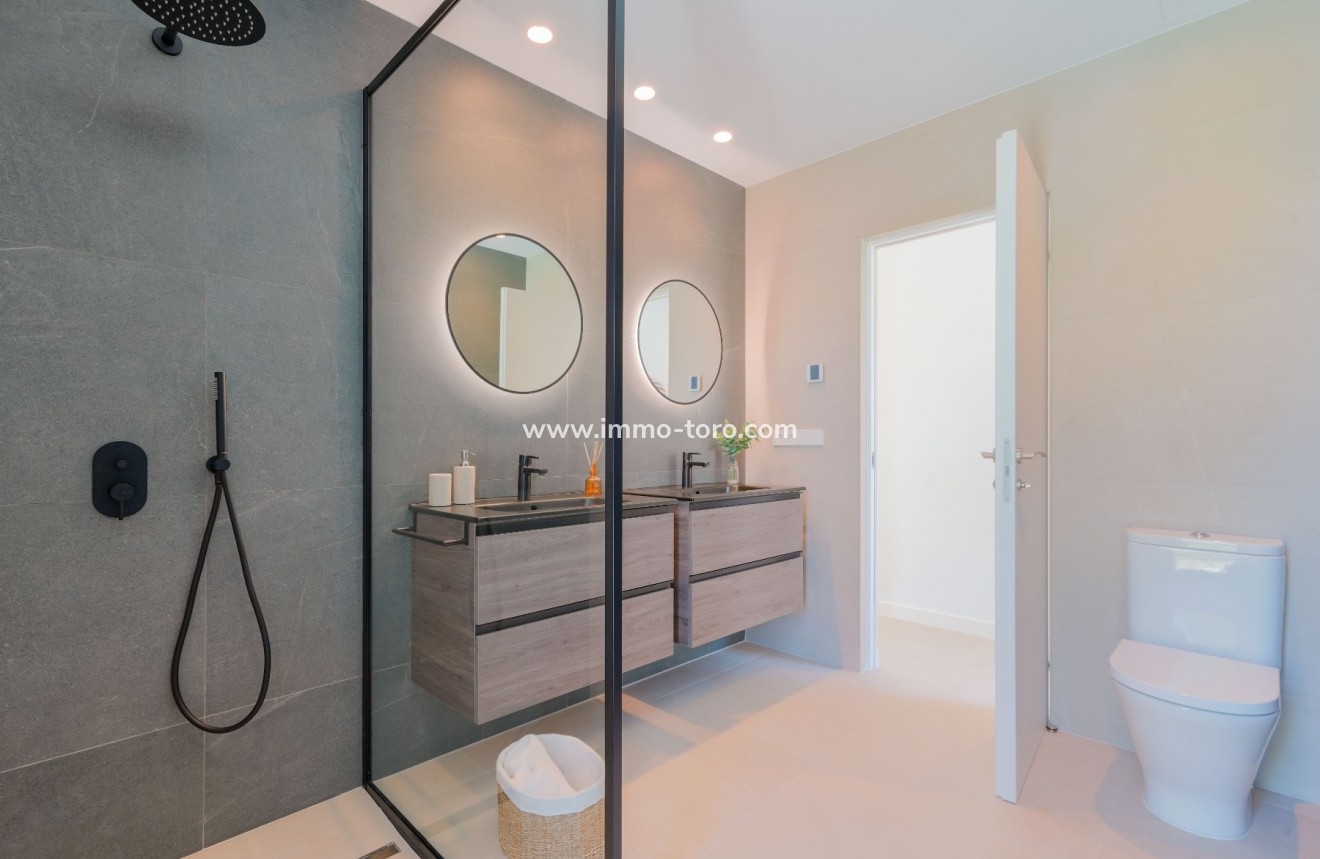 Resale - Villa - Moraira