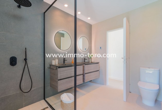 Resale - Villa - Moraira