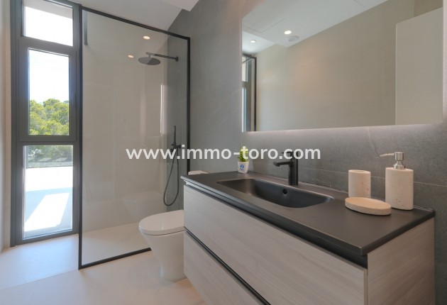 Resale - Villa - Moraira