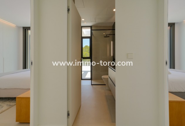 Resale - Villa - Moraira