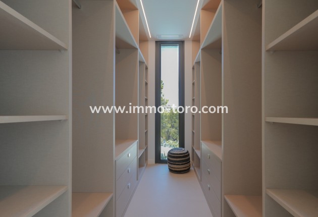 Resale - Villa - Moraira