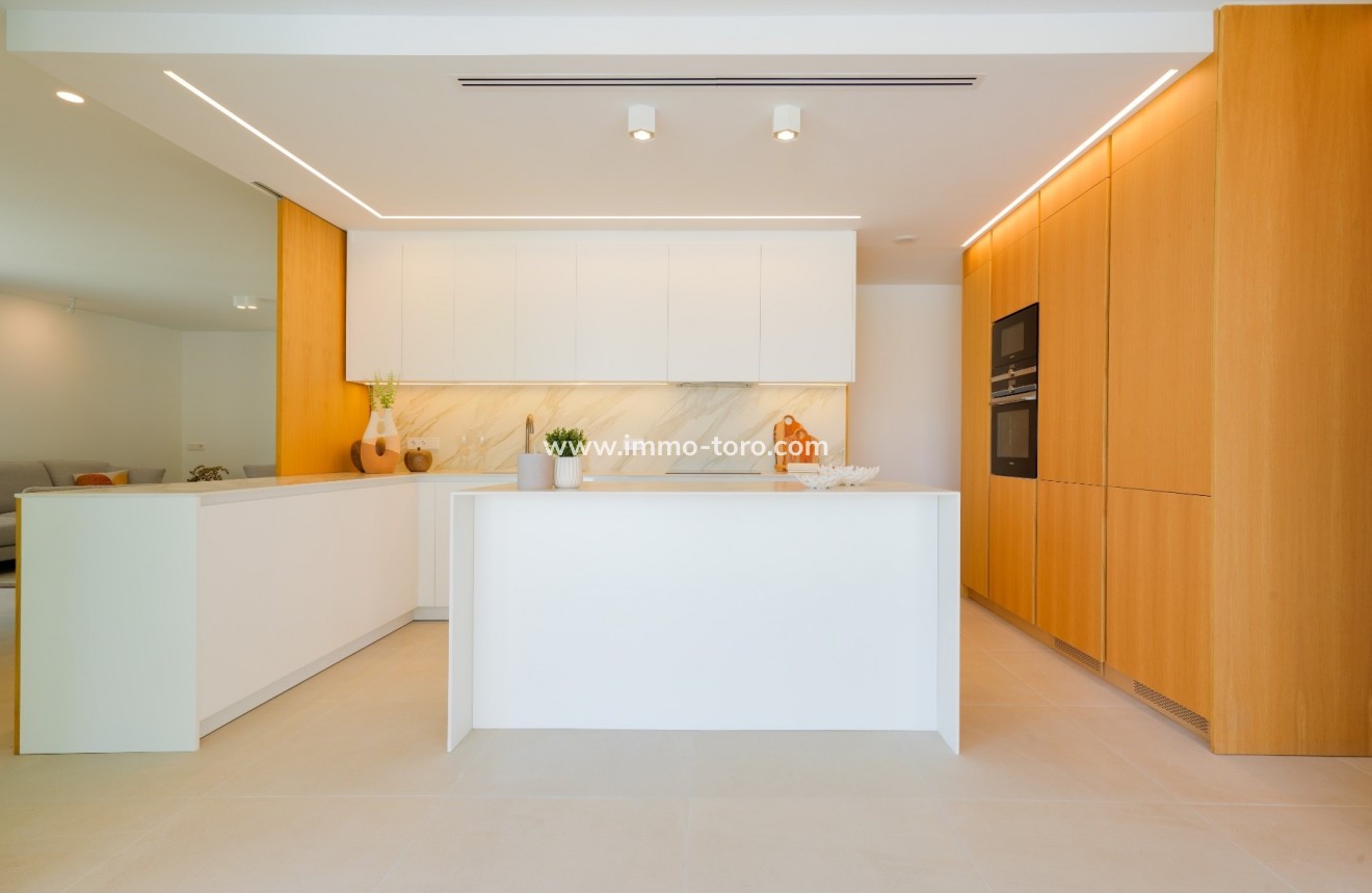 Resale - Villa - Moraira