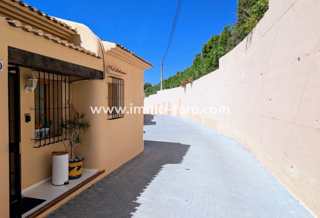 Resale - Detached house / Townhouse - Moraira - Benimeit