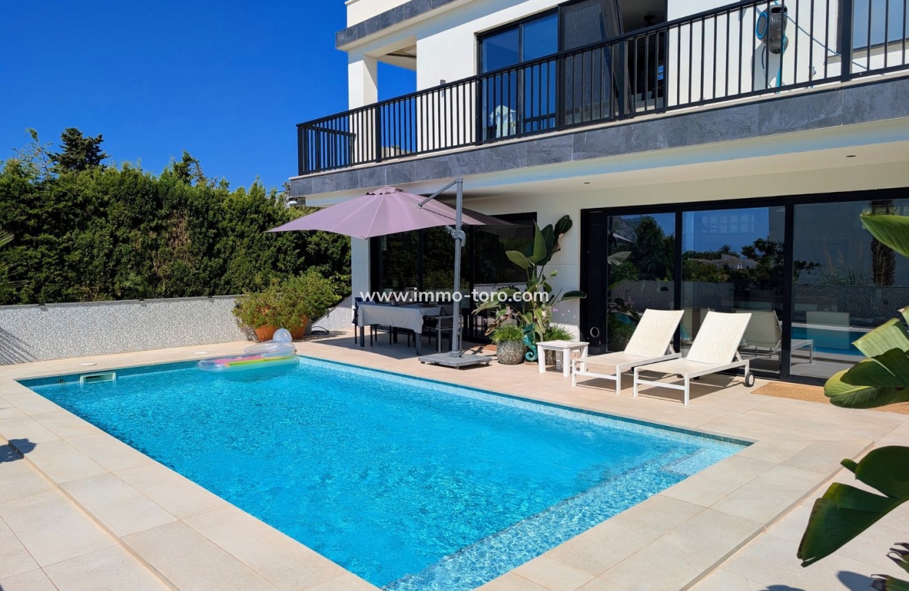 Resale - Villa - Calpe - La Calalga