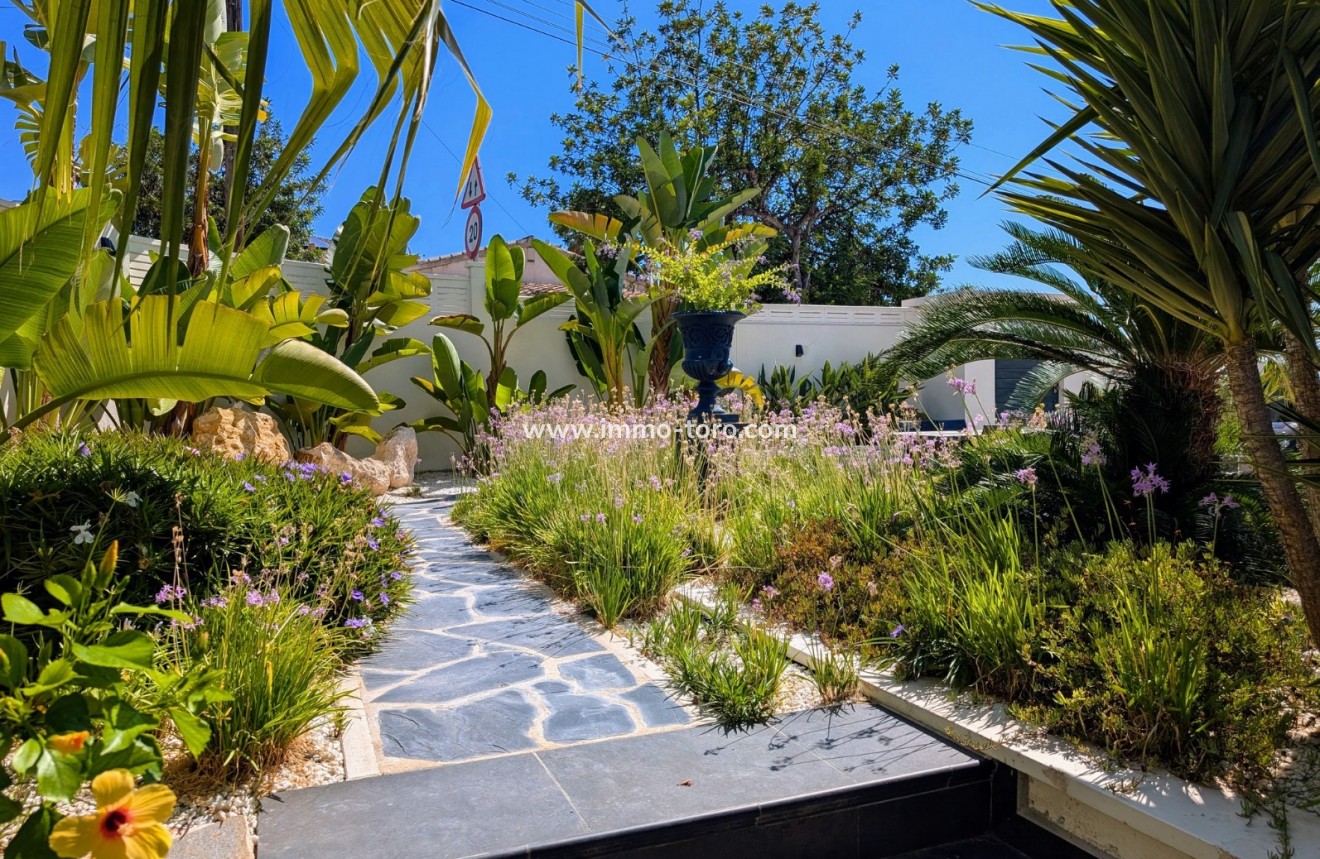 Resale - Villa - Calpe - La Calalga