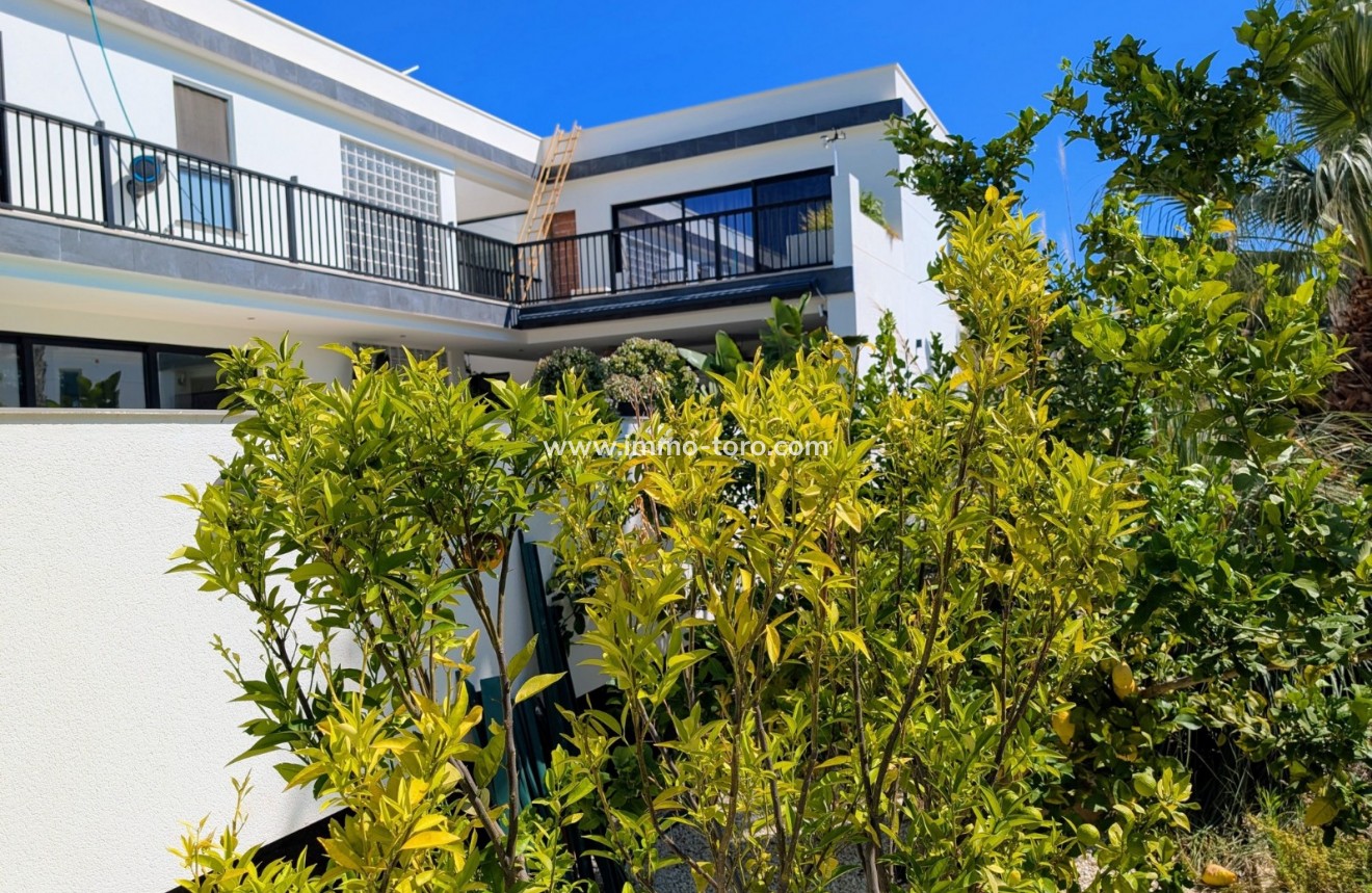 Resale - Villa - Calpe - La Calalga