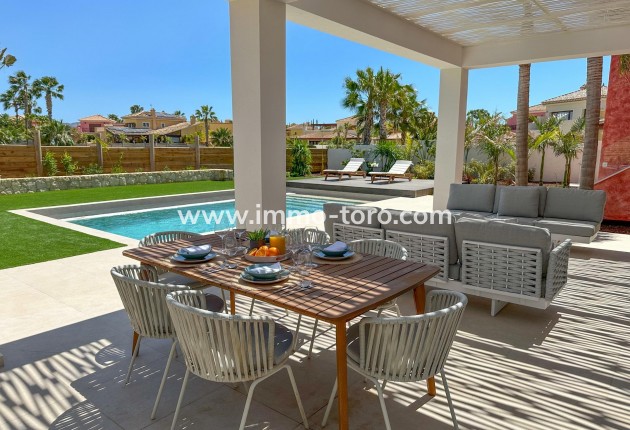 Nueva construcción  - Villa / Chalet - Cuevas Del Almanzora - Desert Springs Golf Club