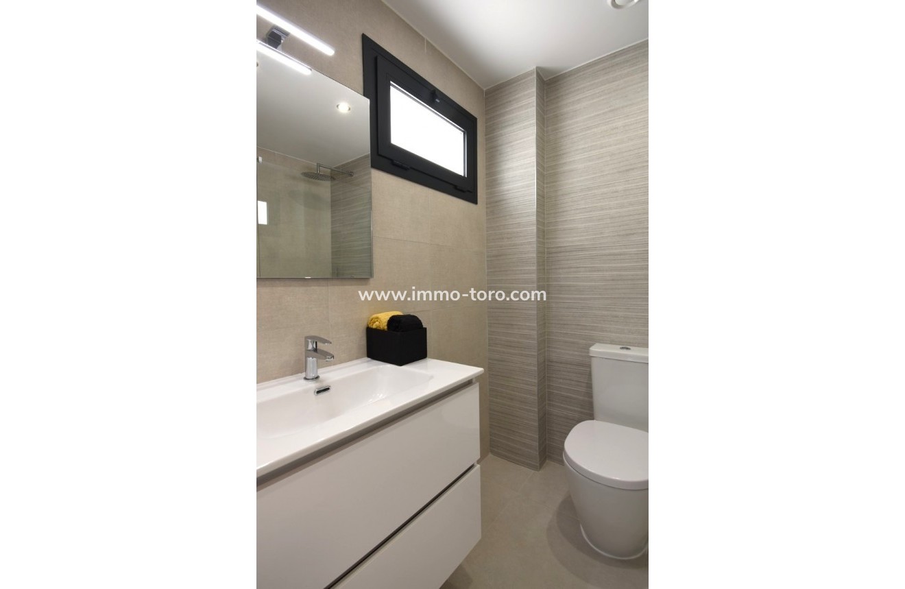 Nueva construcción  - Apartamento - San Miguel de Salinas