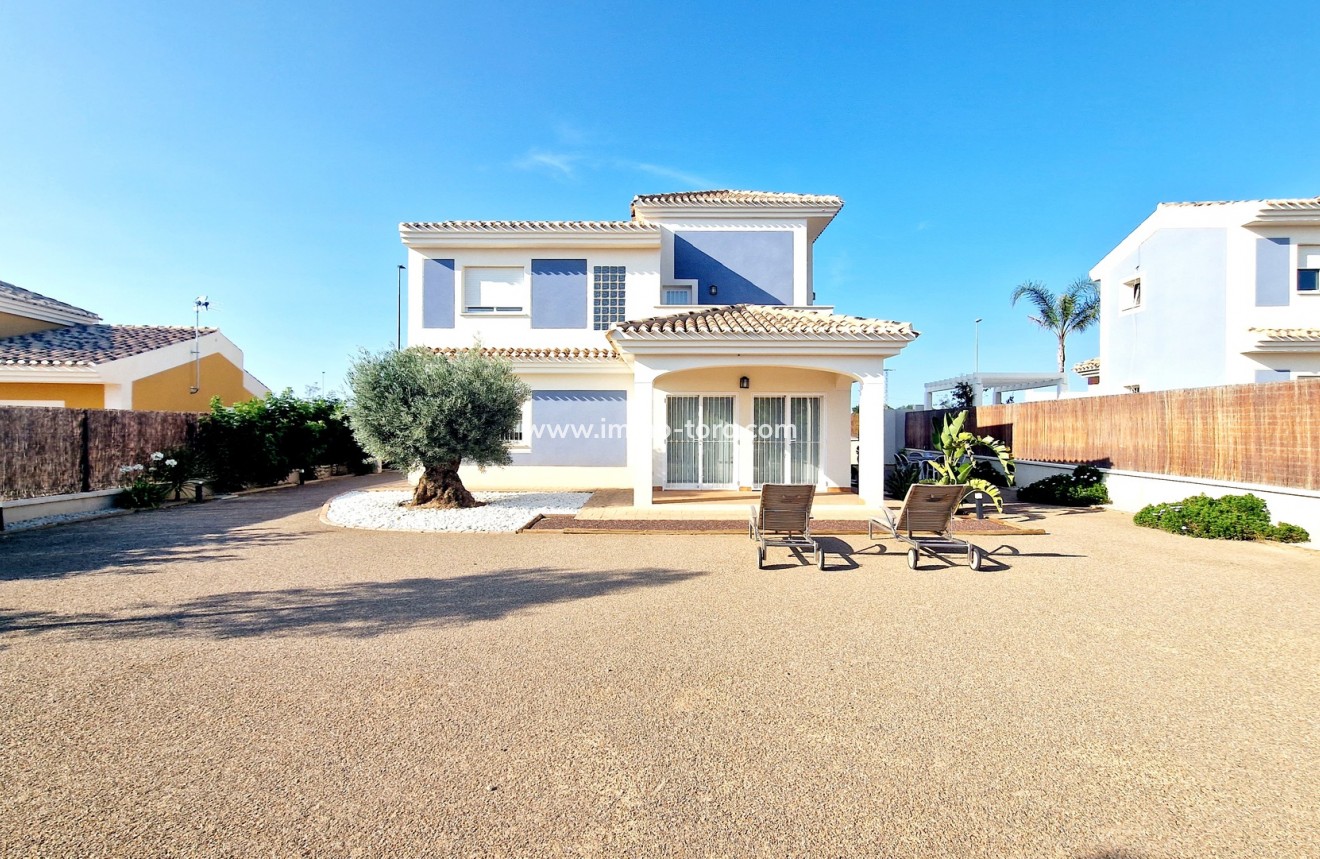 Nouvelle construction - Villa - Purias