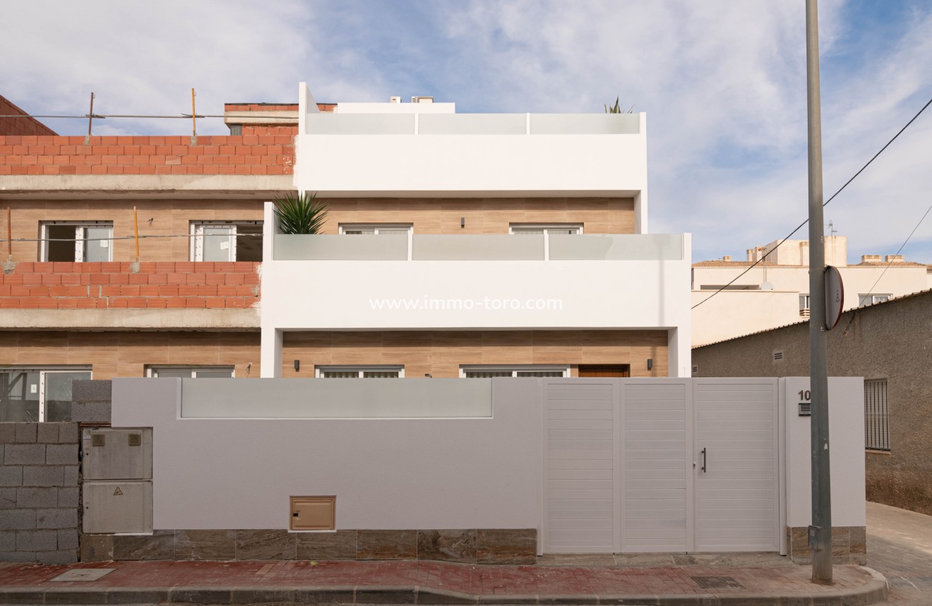 New Build - Detached house / Townhouse - Jerónimo y Avileses