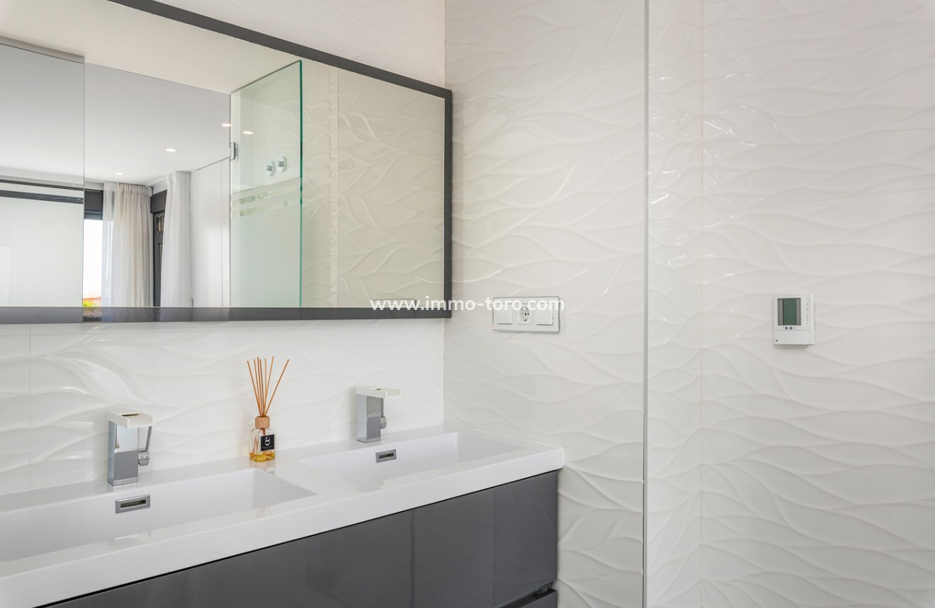 Nueva construcción  - Villa / Chalet - Playa Paraiso