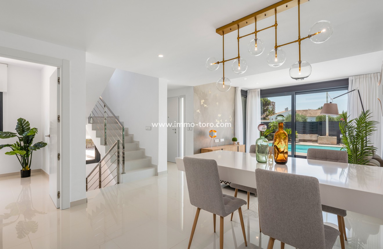 Nieuwbouw - Villa - Playa Paraiso