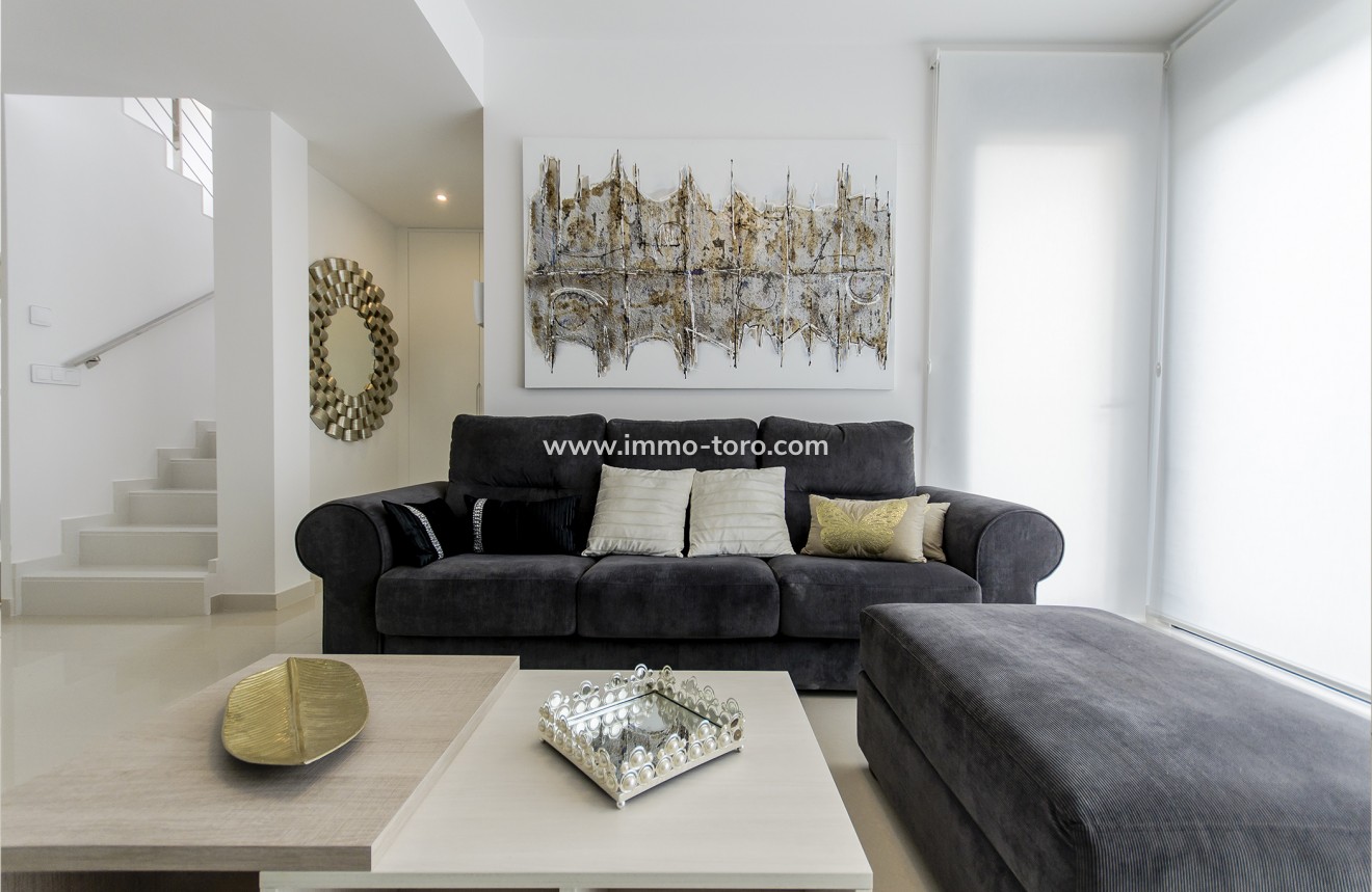 Nueva construcción  - Villa / Chalet - San Miguel de Salinas