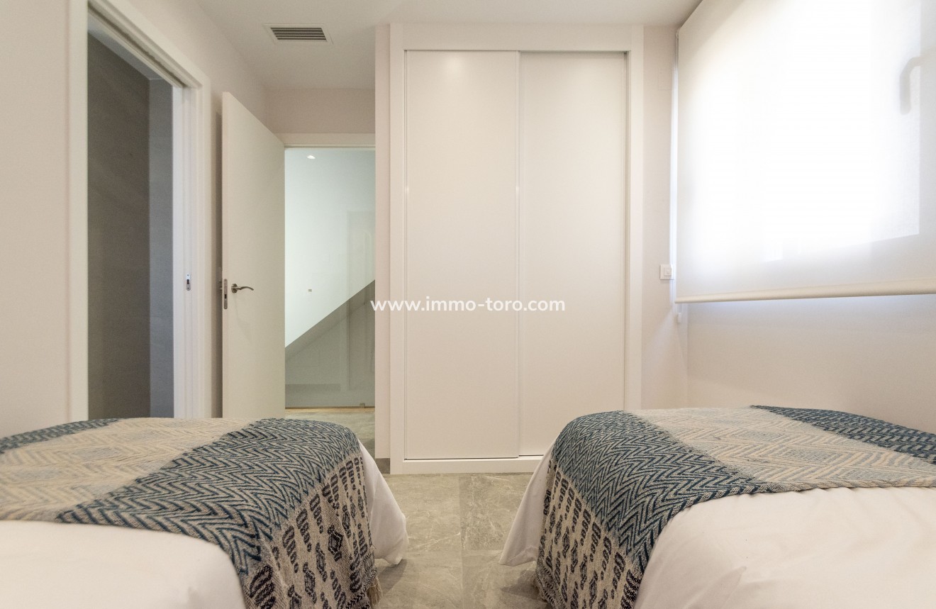 Nueva construcción  - Villa / Chalet - Pilar de la Horadada