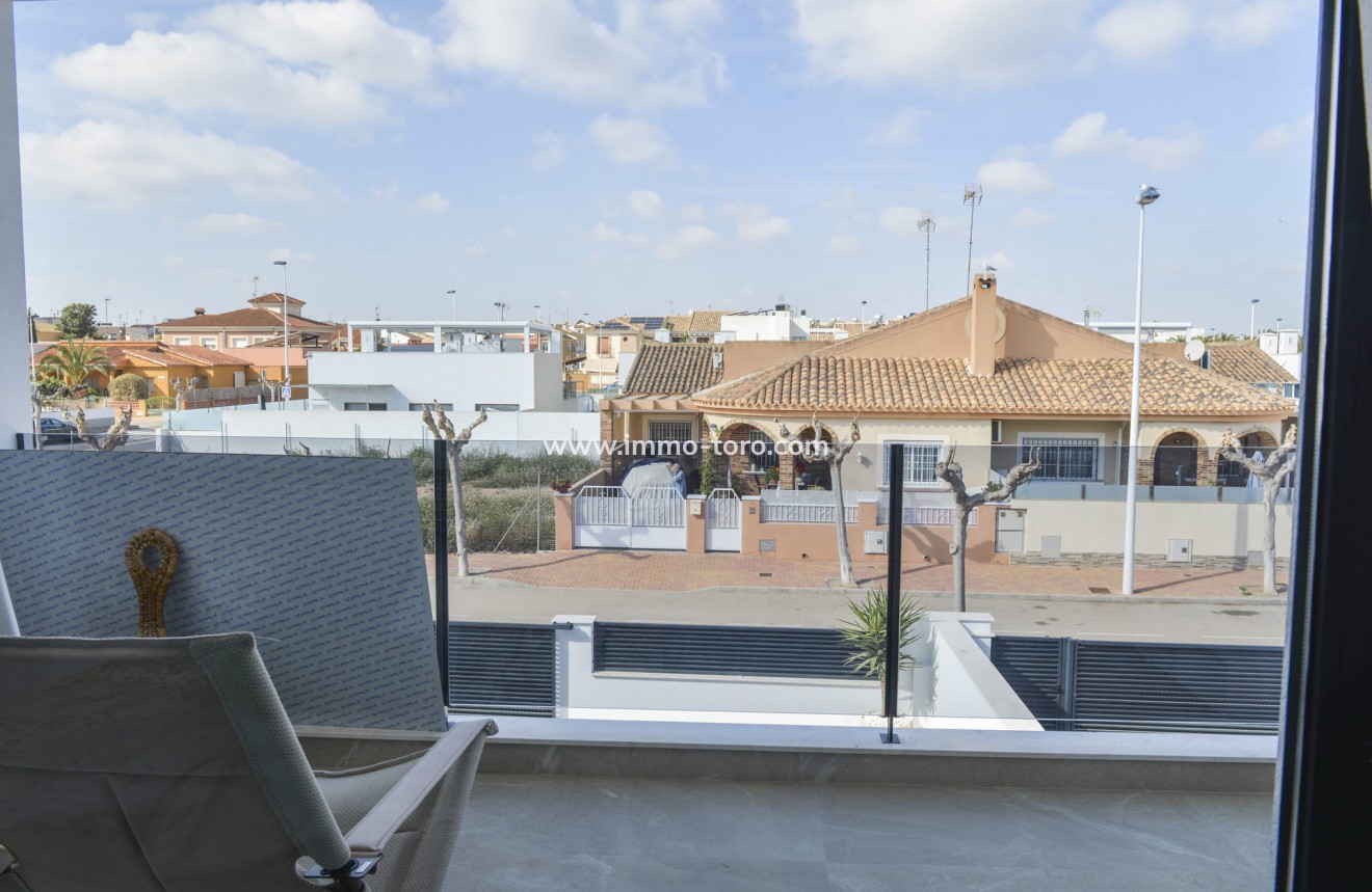 Nueva construcción  - Villa / Chalet - San Pedro del Pinatar