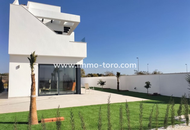Nueva construcción  - Villa / Chalet - Pilar de la Horadada