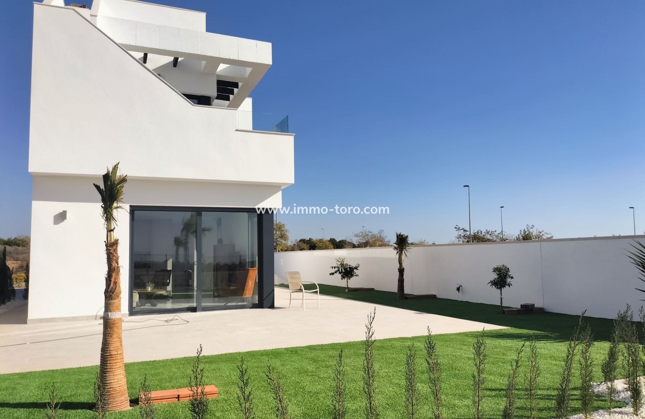 Nueva construcción  - Villa / Chalet - Pilar de la Horadada